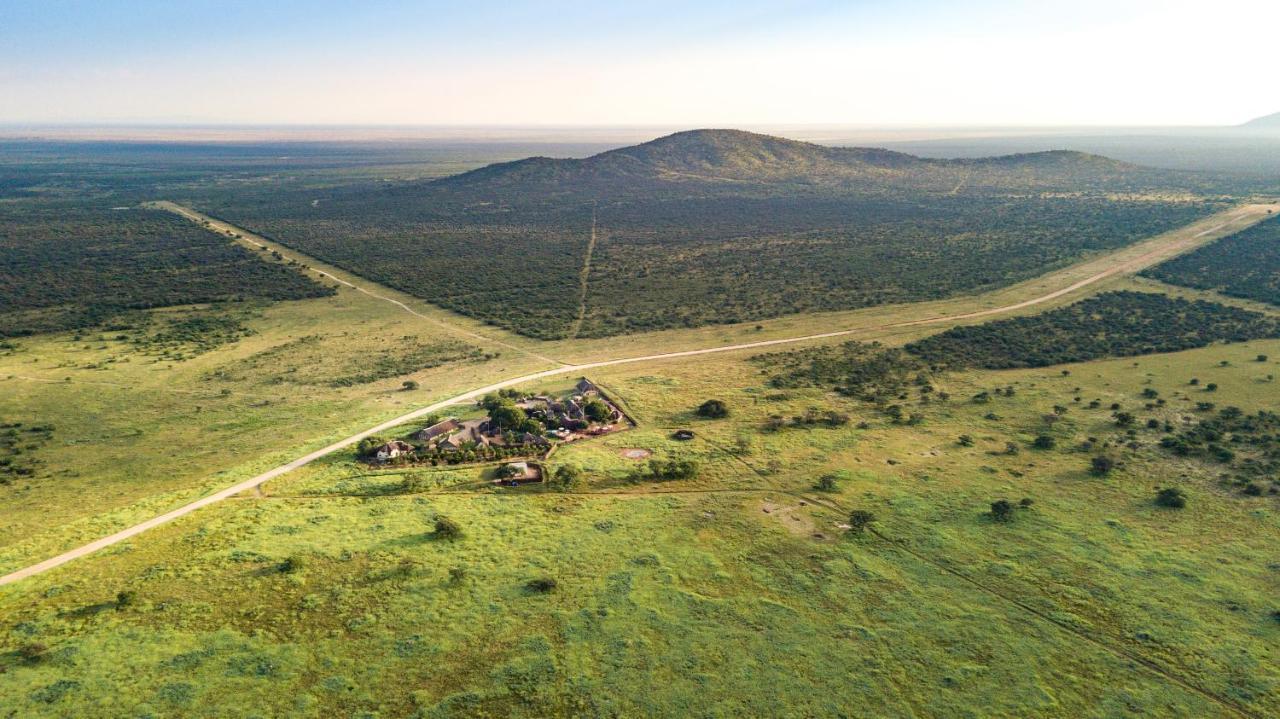 Frans Indongo Lodge أوتجيوارونغو المظهر الخارجي الصورة